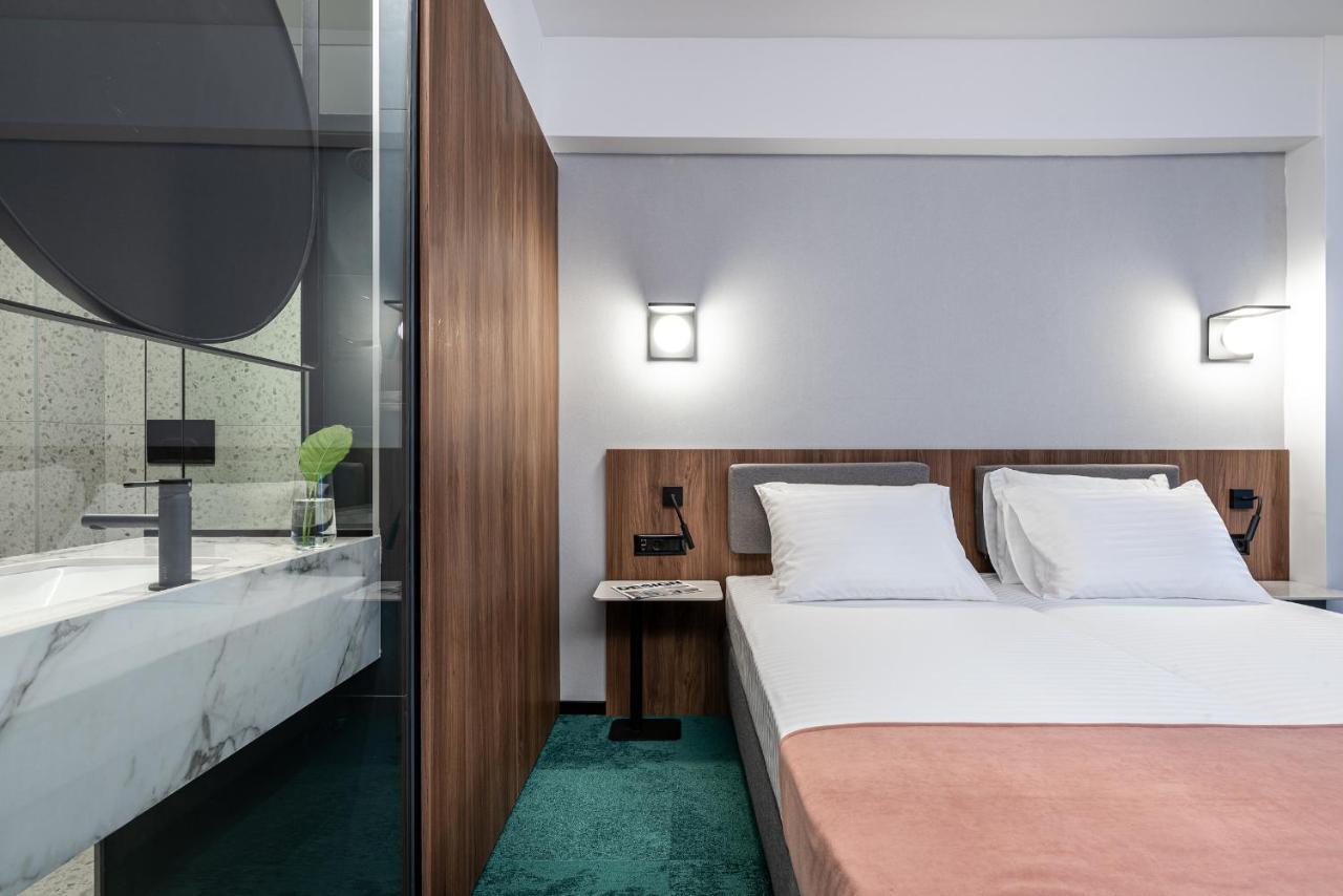Hotel Tim'S Skopje Buitenkant foto